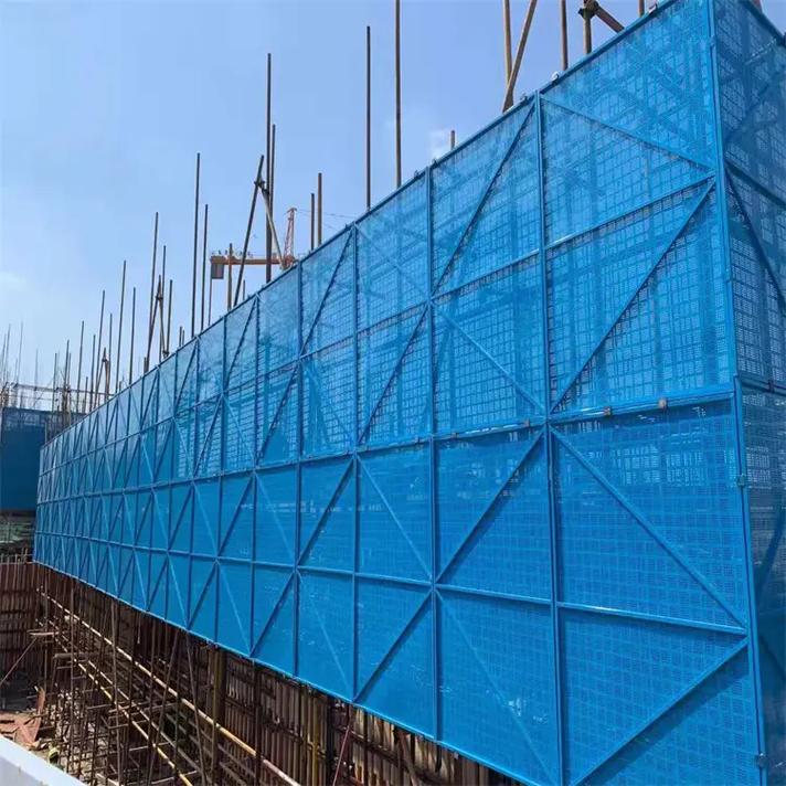 探索建筑安全新防線 爬架網(wǎng)與鋼板網(wǎng)在建筑施工中的關(guān)鍵應(yīng)用