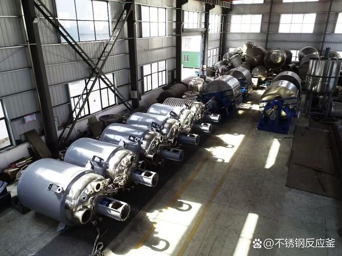 不銹鋼反應(yīng)釜 現(xiàn)代化工與日化行業(yè)的卓越設(shè)備
